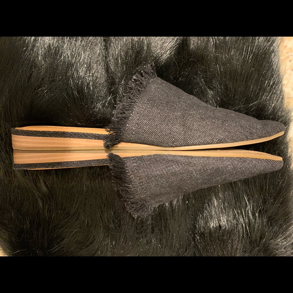 SOLD - Lucky Brand Denim Mules - Picture 3 of 9